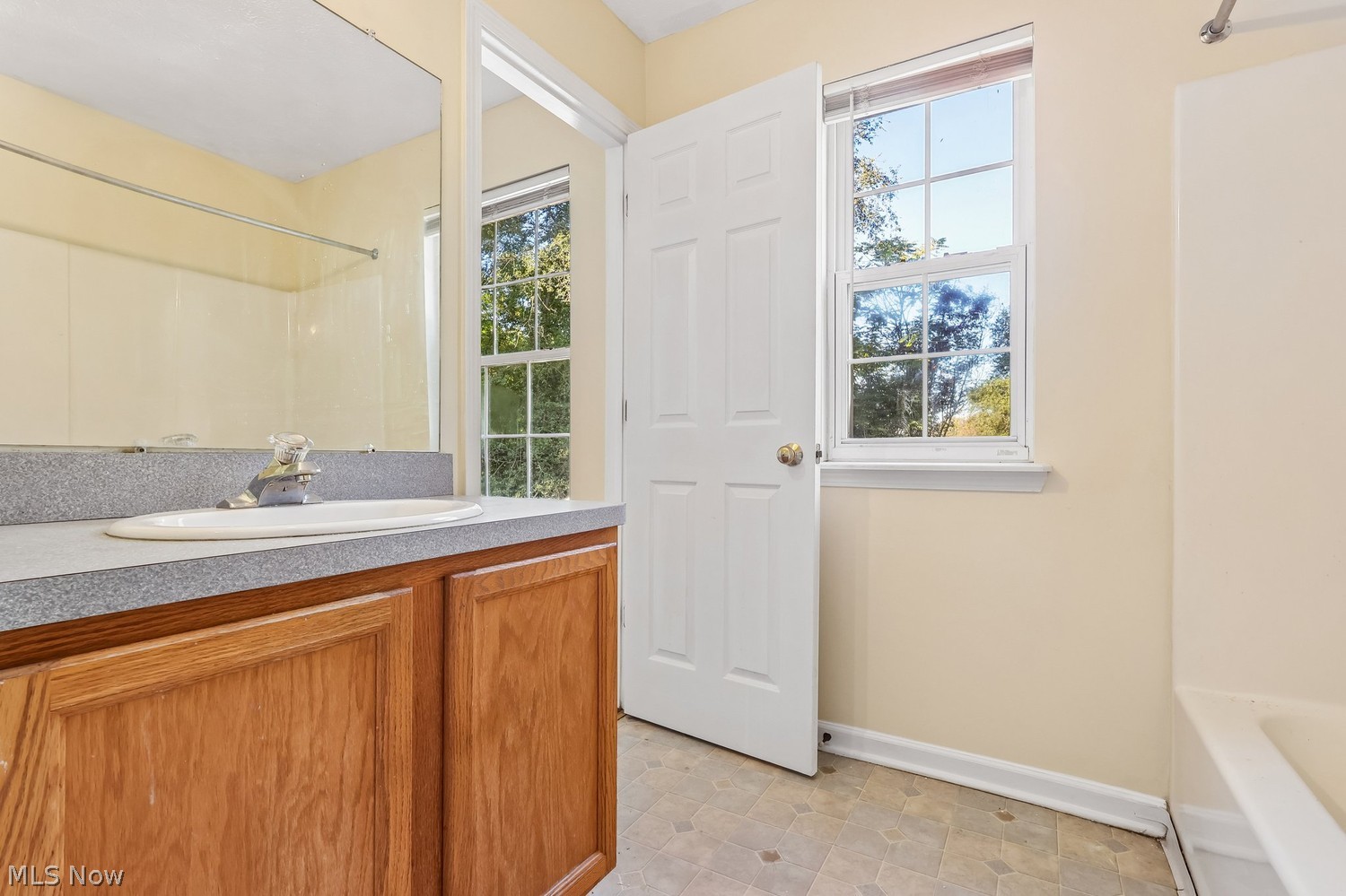 2262 E 70th Street Cleveland OH 44103