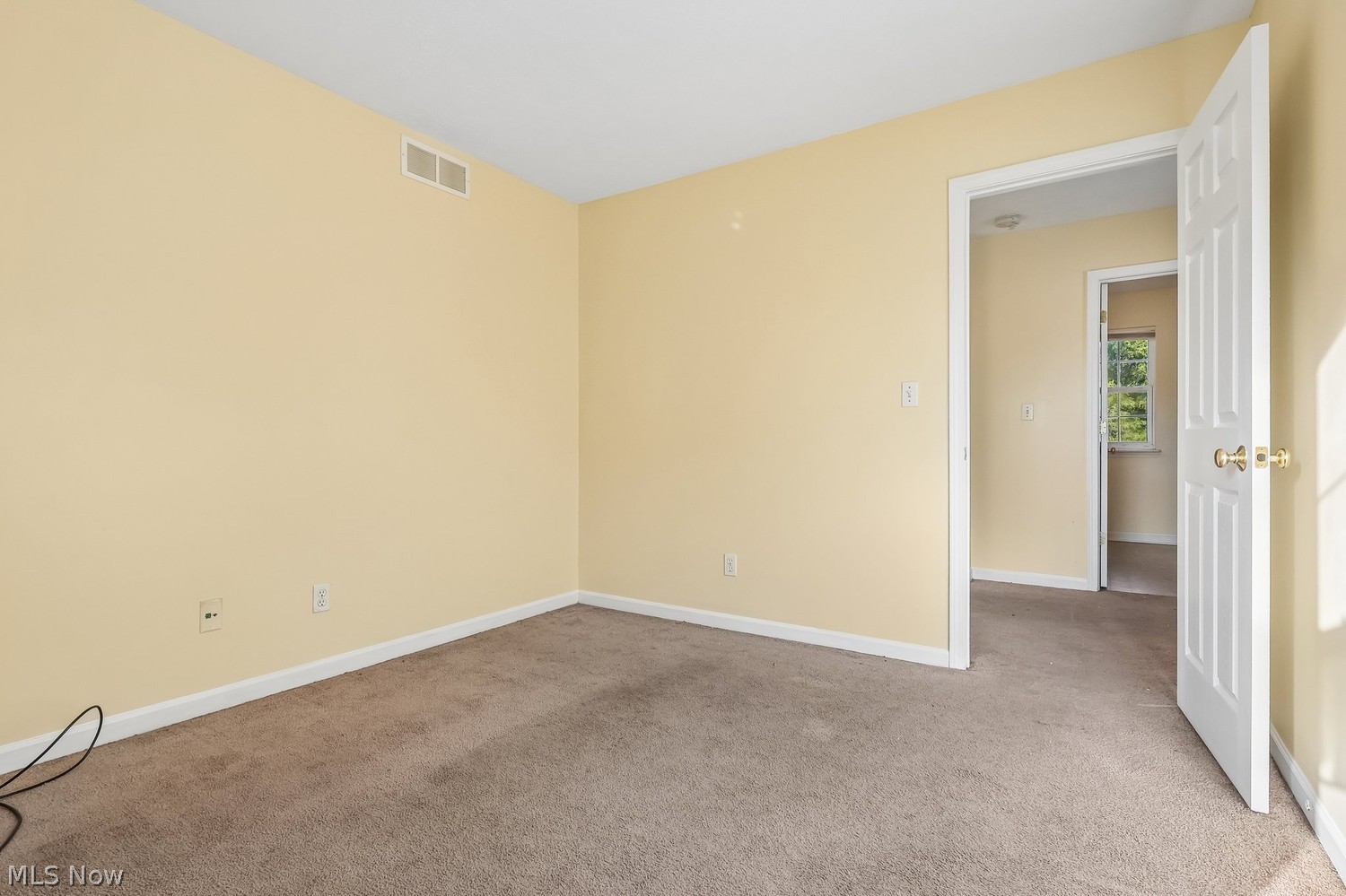 2262 E 70th Street Cleveland OH 44103