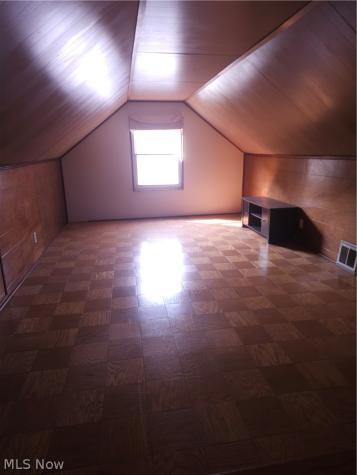 2177 Green Ridge Drive Wickliffe OH 44092