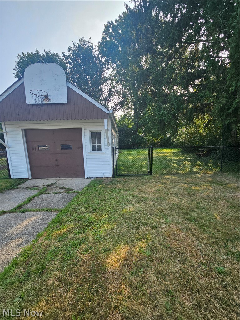 2177 Green Ridge Drive Wickliffe OH 44092