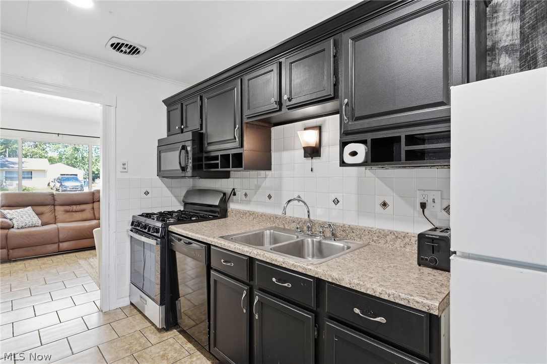5213 Langfitt Street Vermilion OH 44089