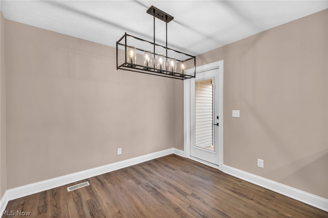 3006 Abbe Road Sheffield Village OH 44054
