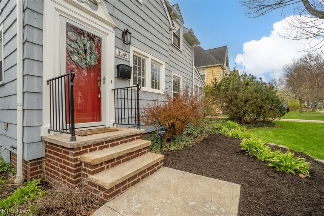 3269 Kenmore Road Shaker Heights OH 44122