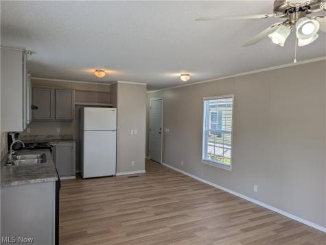 205 Brenthaven Street Elyria OH 44035