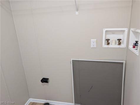 205 Brenthaven Street Elyria OH 44035