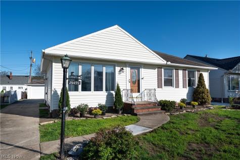 29459 Vinewood Drive Wickliffe OH 44092