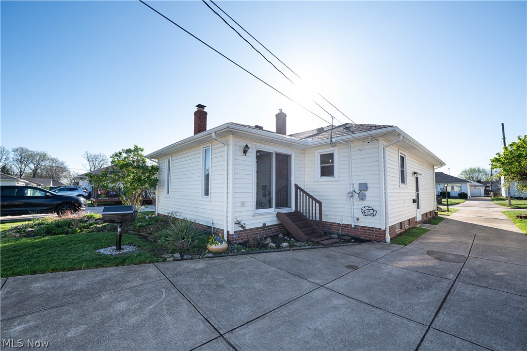 29459 Vinewood Drive Wickliffe OH 44092