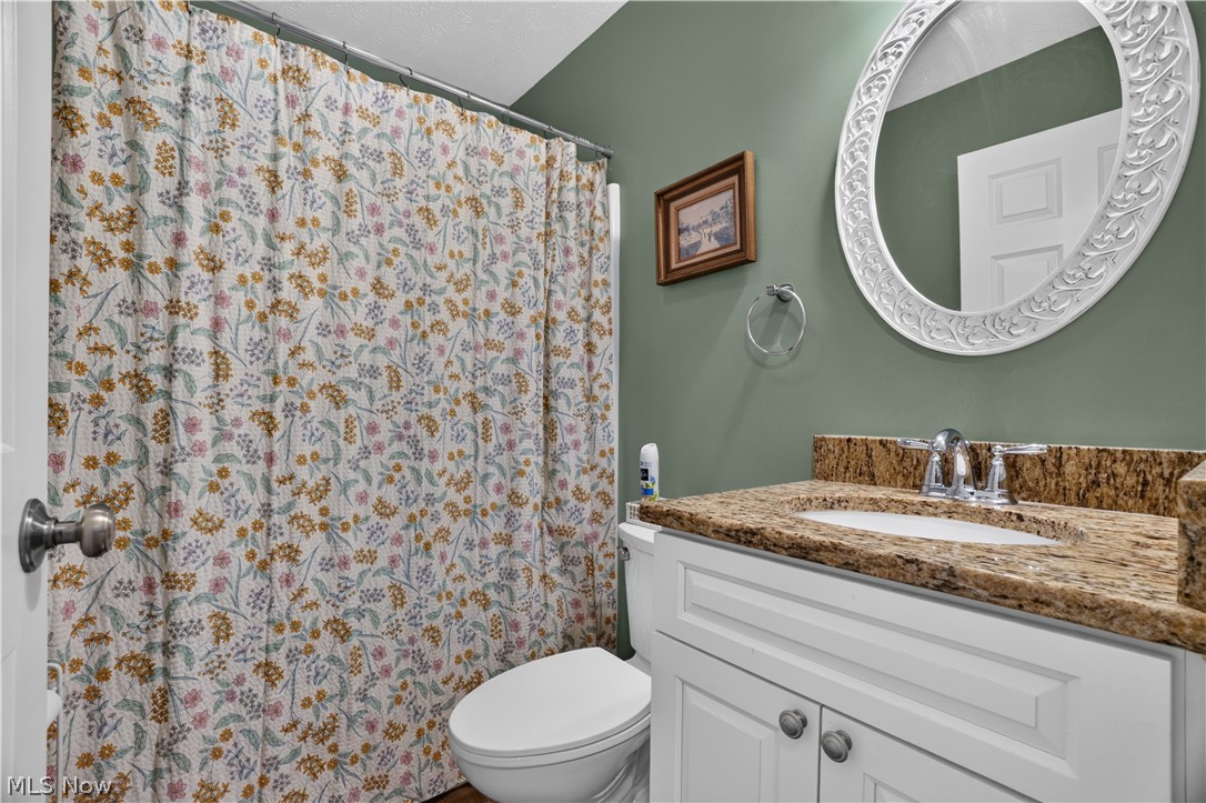 1110 Evening Star Drive Roaming Shores OH 44085