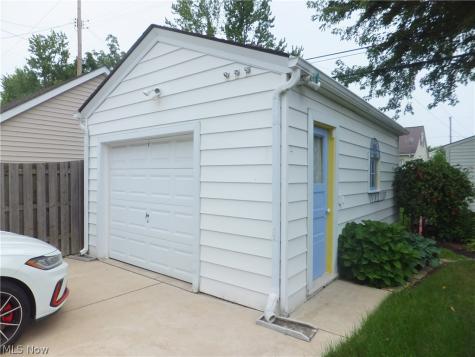 4224 W 58th Street Cleveland OH 44144