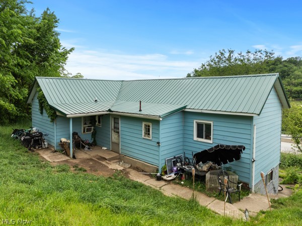 56390 Boyd Avenue Bridgeport OH 43912