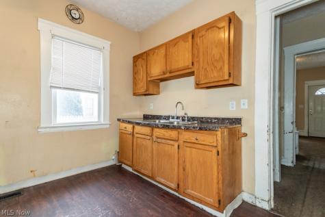 10401 Olivet Avenue Cleveland OH 44108