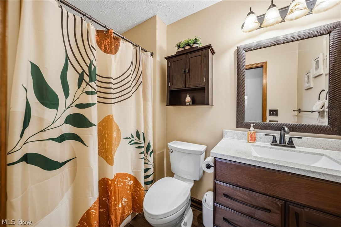 16912 Albion Road Strongsville OH 44136