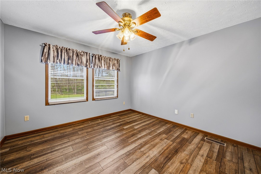 16912 Albion Road Strongsville OH 44136