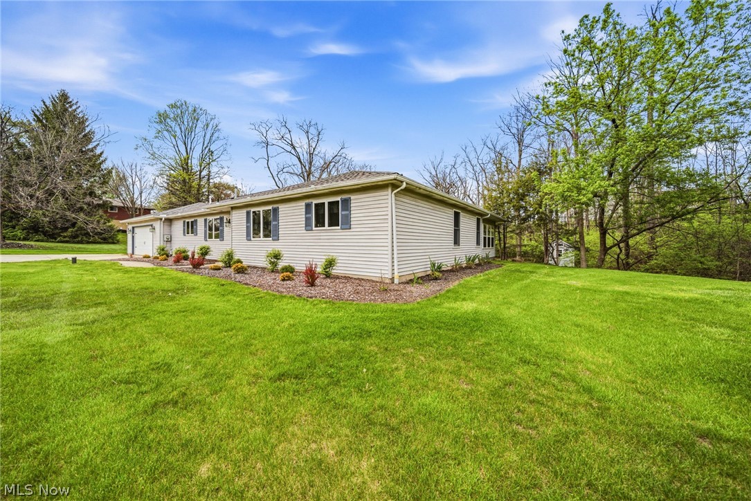 16912 Albion Road Strongsville OH 44136
