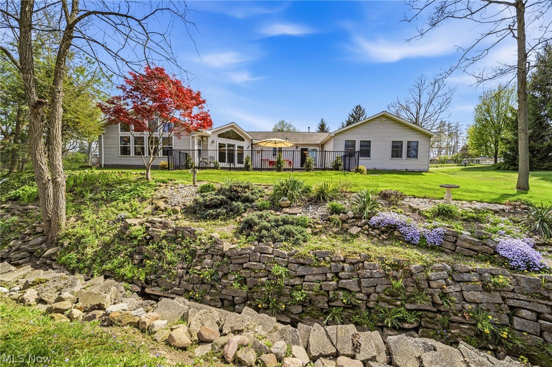 16912 Albion Road Strongsville OH 44136