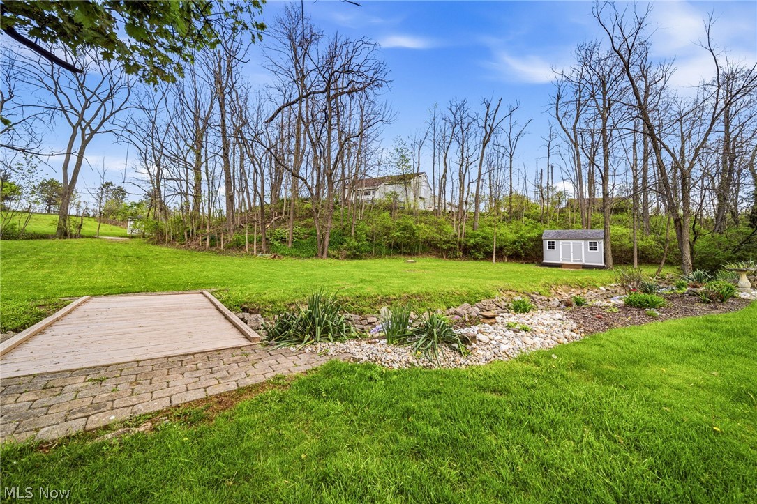 16912 Albion Road Strongsville OH 44136