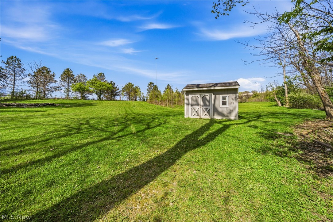 16912 Albion Road Strongsville OH 44136