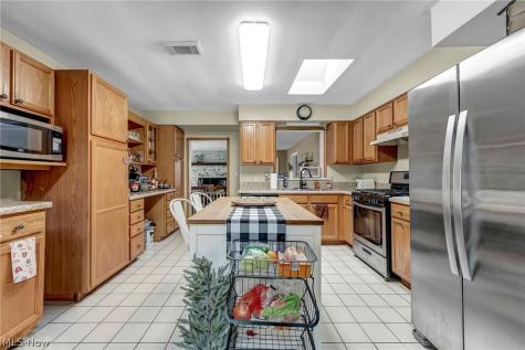 5950 Louis Drive North Olmsted OH 44070