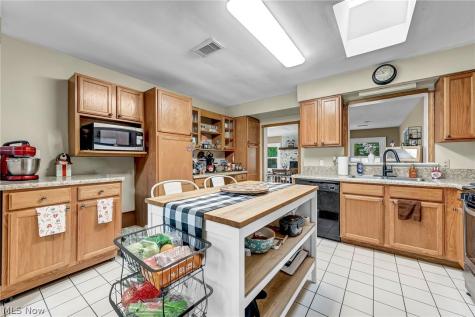5950 Louis Drive North Olmsted OH 44070
