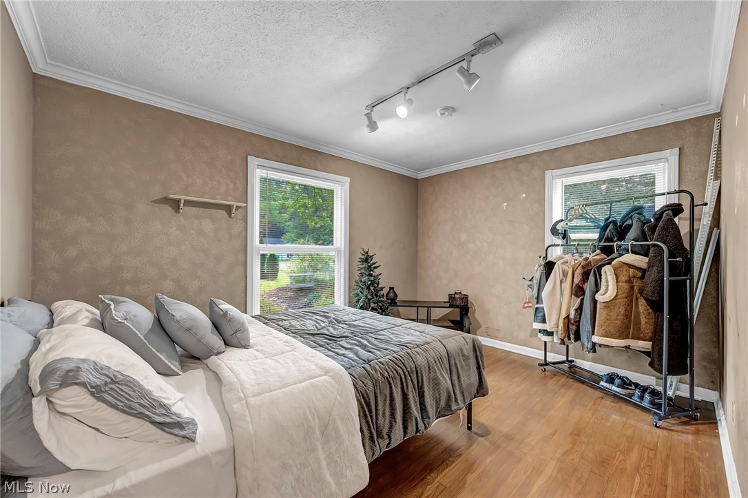 5950 Louis Drive North Olmsted OH 44070