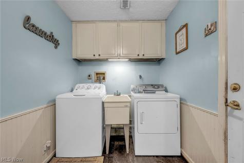 5950 Louis Drive North Olmsted OH 44070