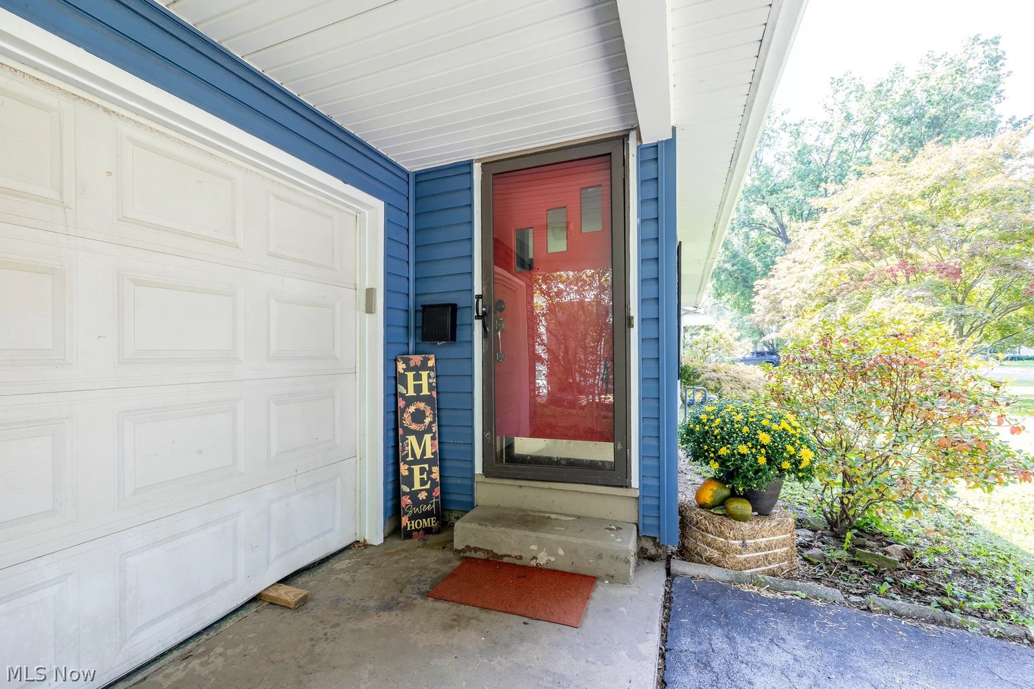 166 N Middle Street Columbiana OH 44408