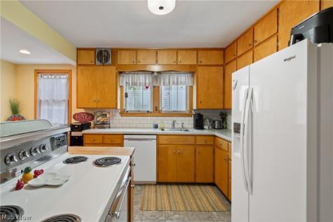 118 Gordon Avenue Wadsworth OH 44281