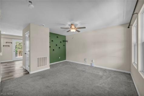 189 Alexander Drive Elyria OH 44035