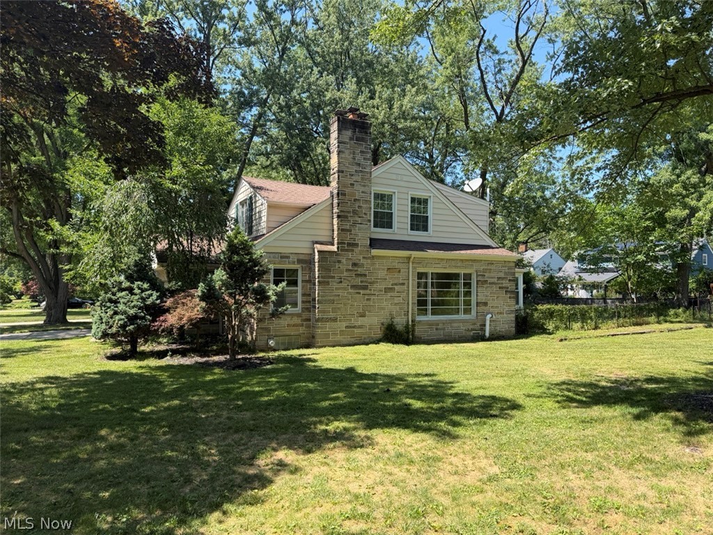 1531 Burlington Road Cleveland Heights OH 44118