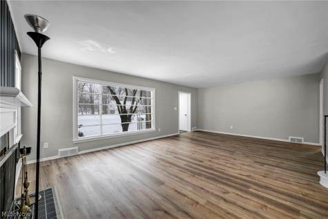 1531 Burlington Road Cleveland Heights OH 44118
