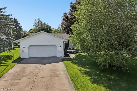 1304 State Road Wadsworth OH 44281