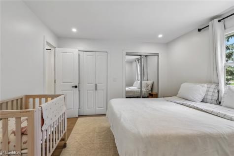 1304 State Road Wadsworth OH 44281