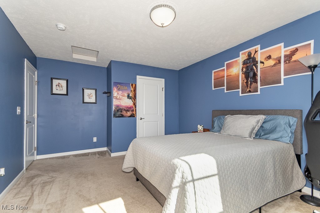 1929 S Ashwood Lane Painesville OH 44077