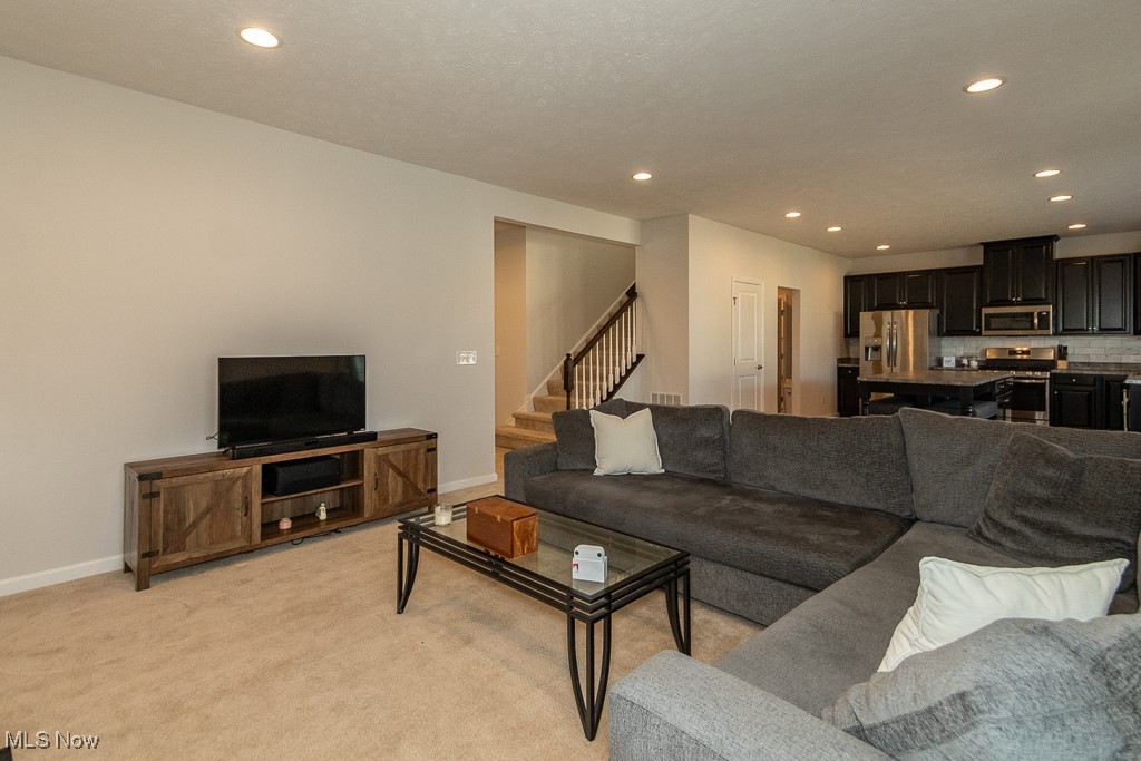 1929 S Ashwood Lane Painesville OH 44077