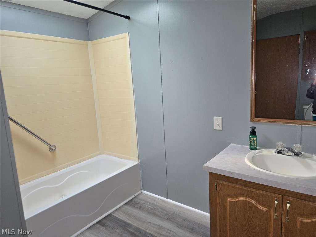 62 Redwood Drive Beloit OH 44609