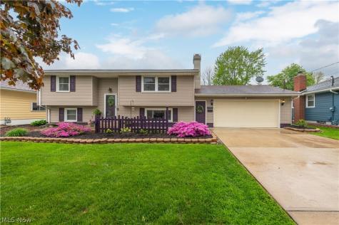 640 W Martin Avenue Amherst OH 44001