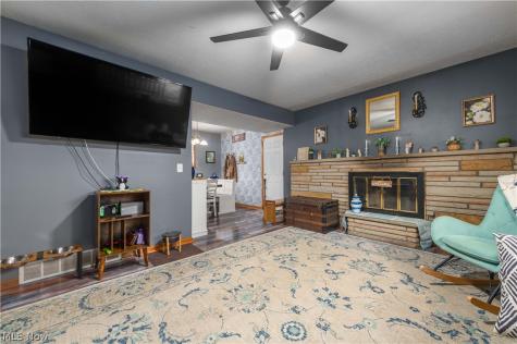 640 W Martin Avenue Amherst OH 44001