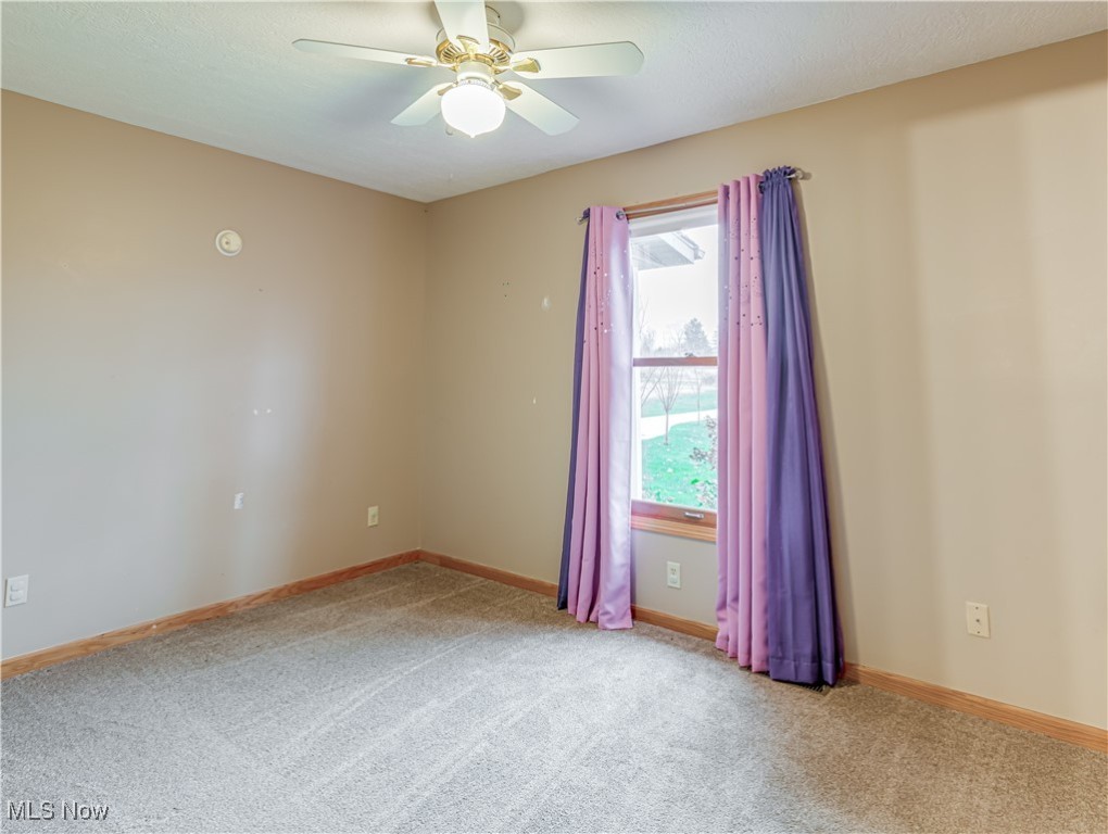 9533 Market Avenue N Hartville OH 44632