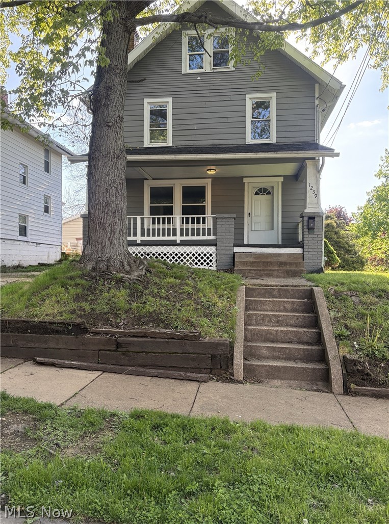 1239 Pondview Avenue Akron OH 44305