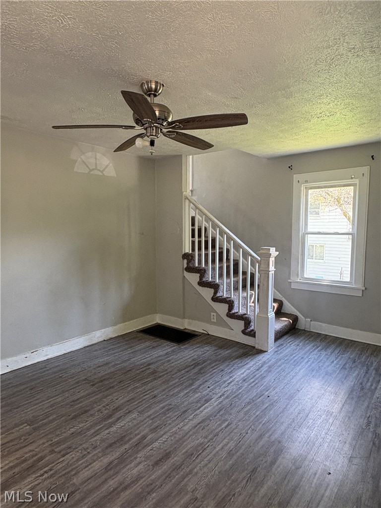 1239 Pondview Avenue Akron OH 44305
