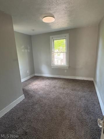 1239 Pondview Avenue Akron OH 44305