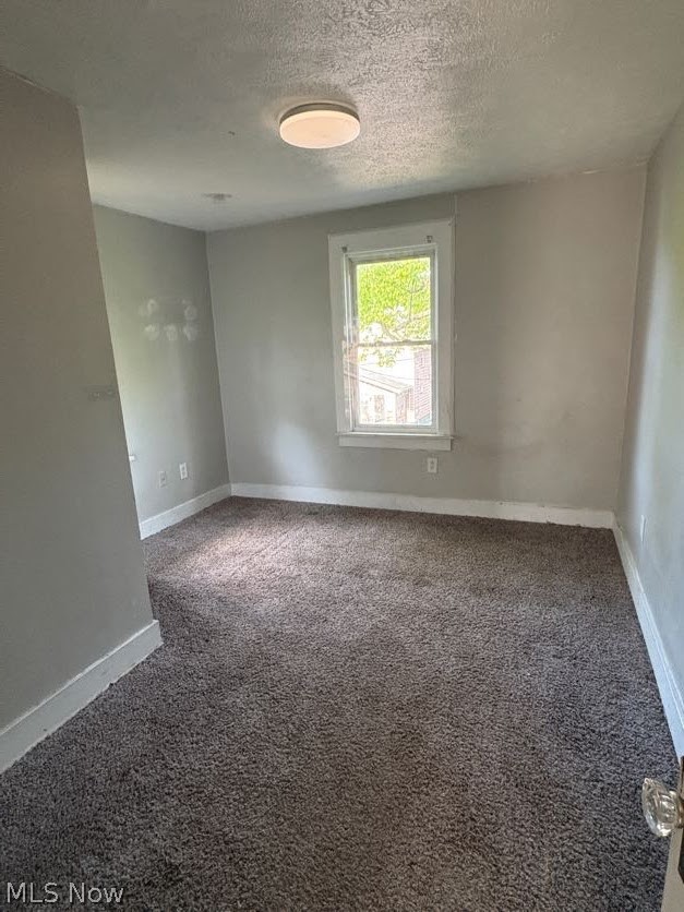 1239 Pondview Avenue Akron OH 44305