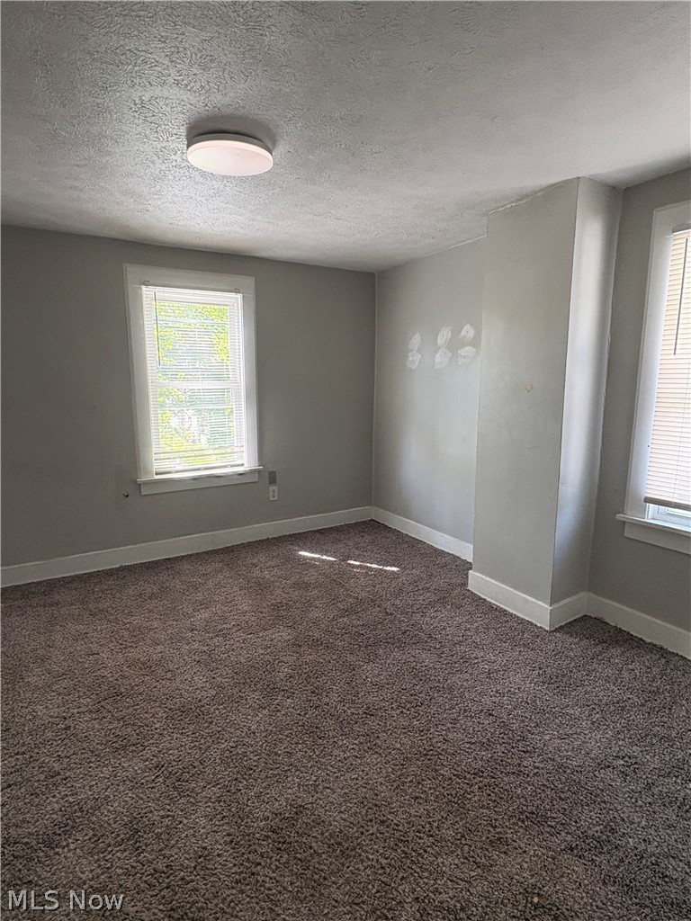 1239 Pondview Avenue Akron OH 44305