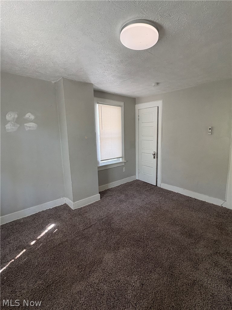 1239 Pondview Avenue Akron OH 44305