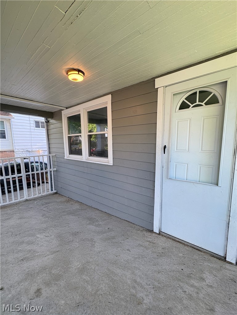 1239 Pondview Avenue Akron OH 44305