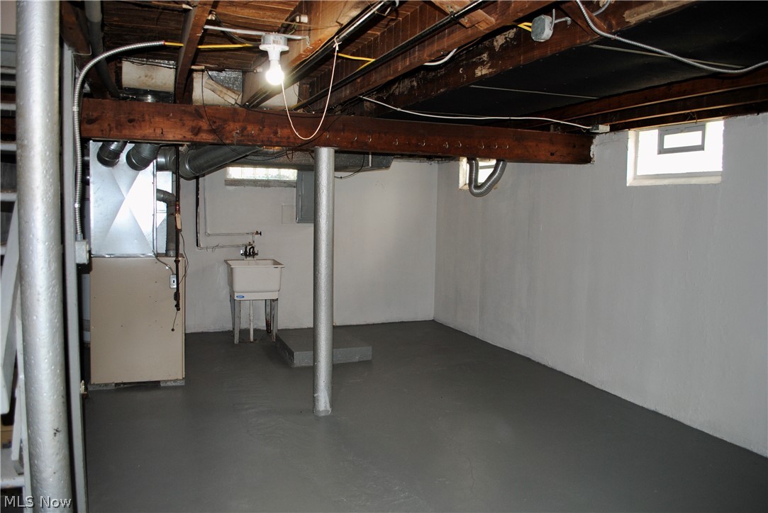 1527 Babbitt Road Euclid OH 44132
