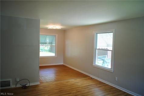 1527 Babbitt Road Euclid OH 44132