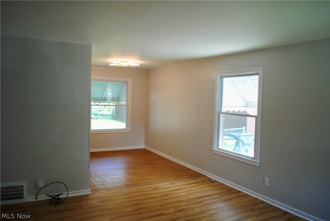 1527 Babbitt Road Euclid OH 44132