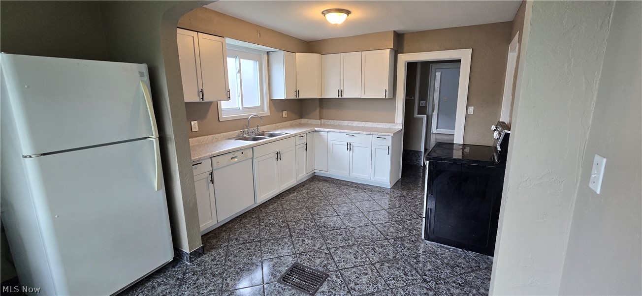 914 Dan Street Akron OH 44310
