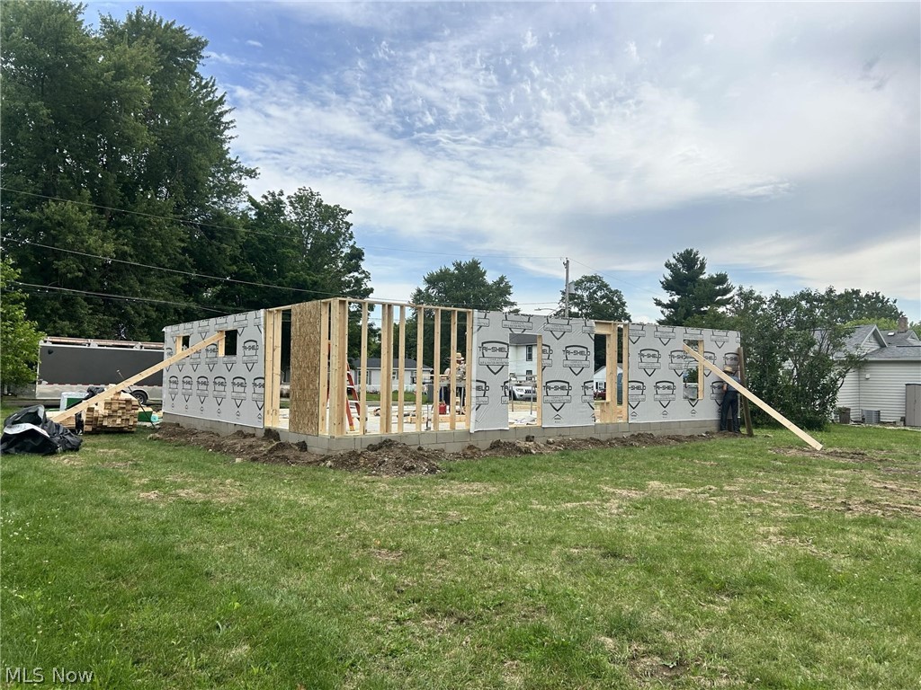 22 Summit Avenue Shelby OH 44875